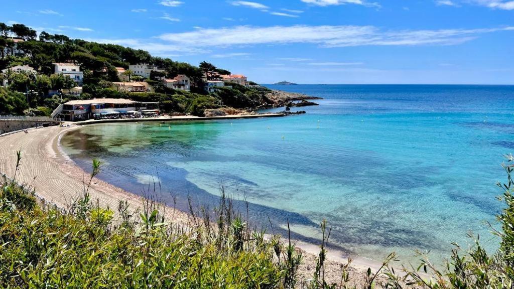 Grand T3 Lumineux Spacieux Propre, Tout Confort, Parking, Ascenseur, Emplacement Central Unique, Port-Commerces-Mer Et Plages A Pied, Location Du Samedi Au Samedi Sanary-sur-Mer Exterior foto